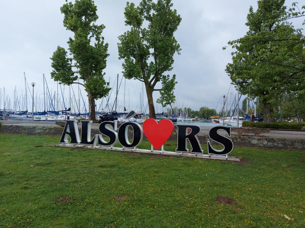 Laurin Vendégház Alsóörs Exterior foto